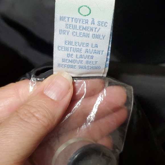 Gorgeous Smart Set black trench coat - Picture 9 of 9